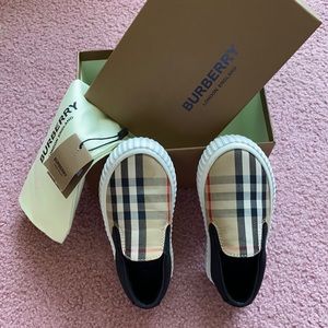 Burberry Toddler sneaker